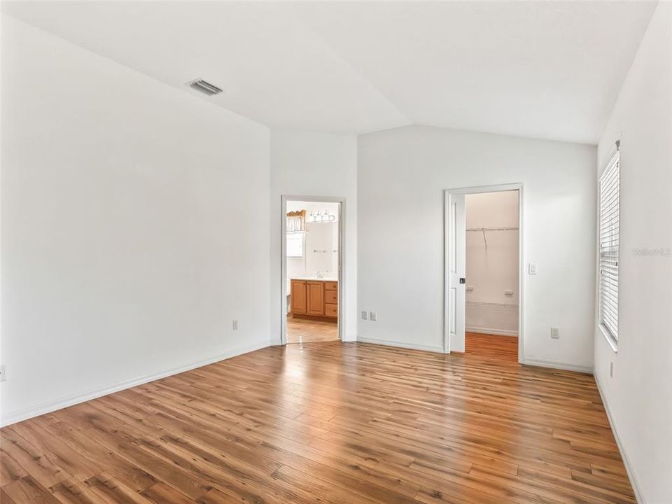 For Sale: $329,900 (3 beds, 2 baths, 1513 Square Feet)