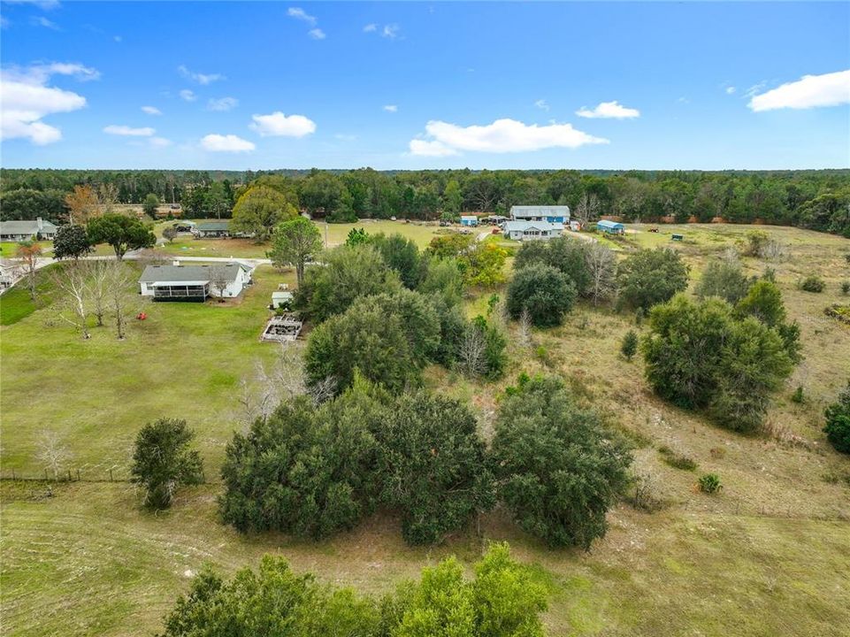 На продажу: $89,900 (1.06 acres)