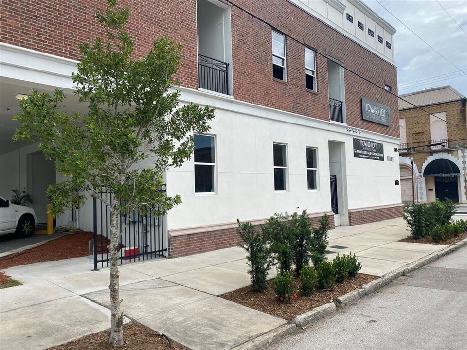 For Rent: $1,699 (0 beds, 1 baths, 516 Square Feet)