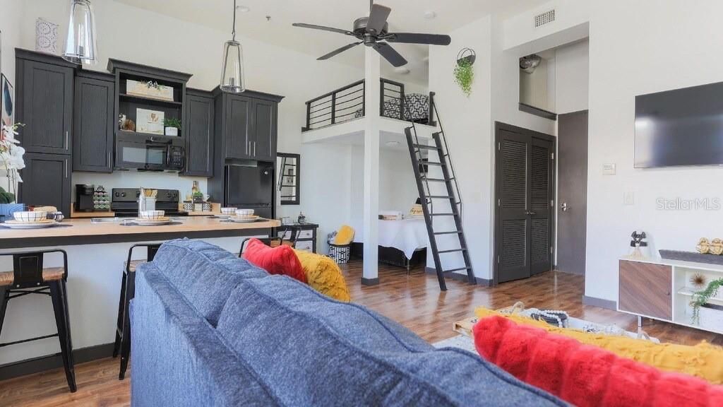 For Rent: $1,699 (0 beds, 1 baths, 516 Square Feet)