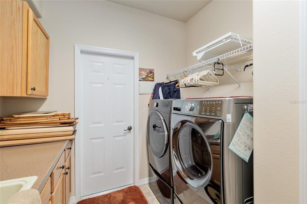 待售: $549,900 (3 贝兹, 2 浴室, 2439 平方英尺)