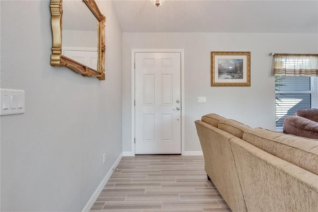 待售: $309,900 (3 贝兹, 2 浴室, 1372 平方英尺)