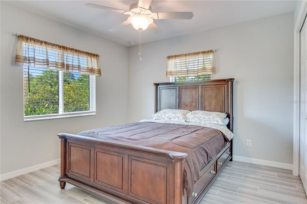 待售: $309,900 (3 贝兹, 2 浴室, 1372 平方英尺)