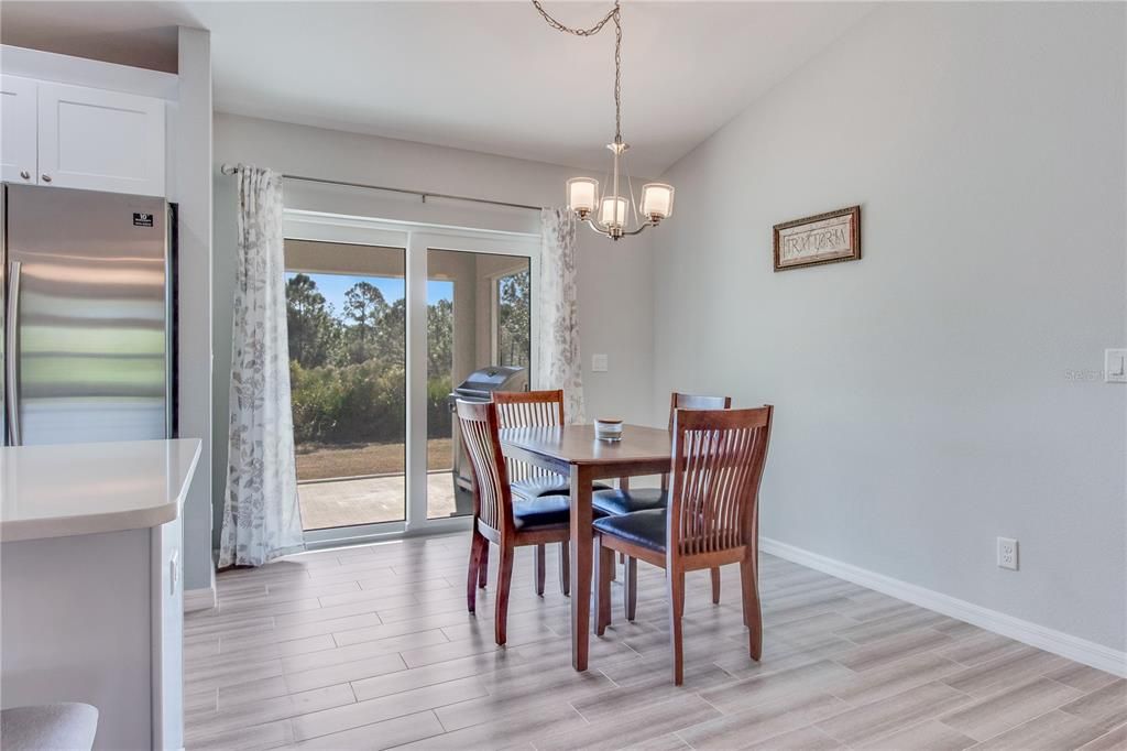 待售: $309,900 (3 贝兹, 2 浴室, 1372 平方英尺)