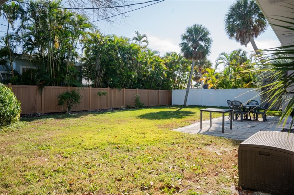 出租: $5,500 (1 贝兹, 1 浴室, 572 平方英尺)