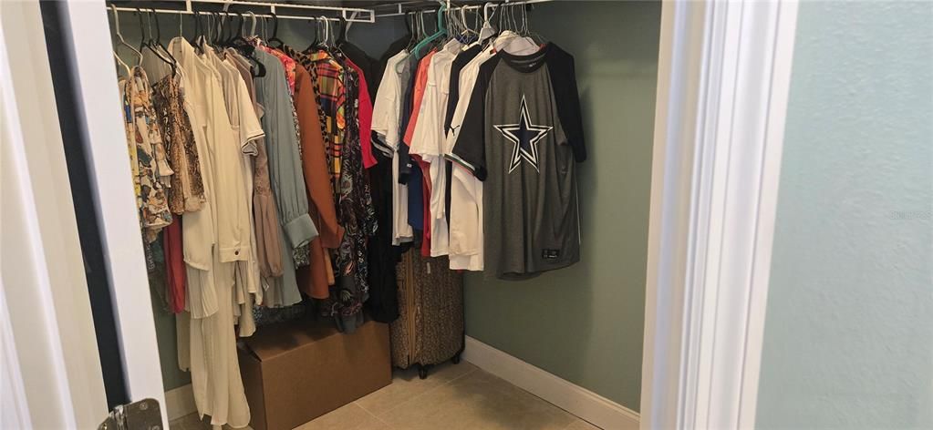 For Sale: $335,000 (3 beds, 2 baths, 1856 Square Feet)