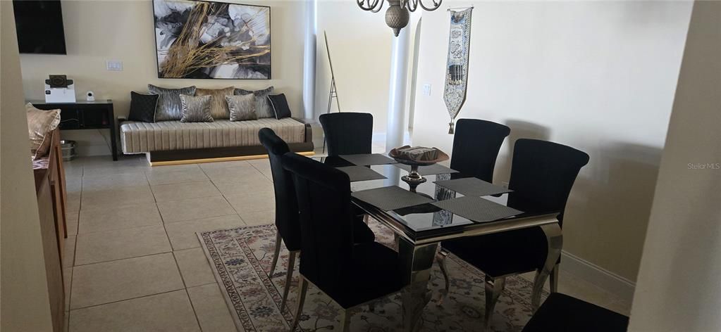 For Sale: $335,000 (3 beds, 2 baths, 1856 Square Feet)