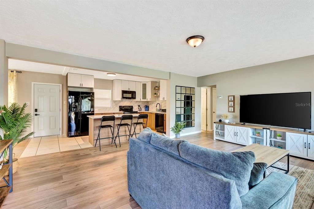 For Sale: $479,000 (3 beds, 2 baths, 1520 Square Feet)