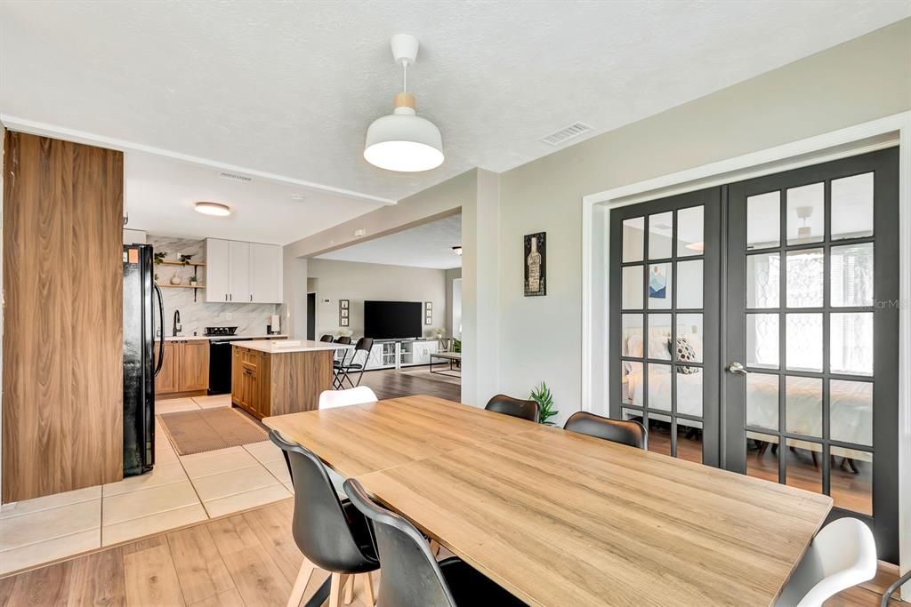 For Sale: $479,000 (3 beds, 2 baths, 1520 Square Feet)