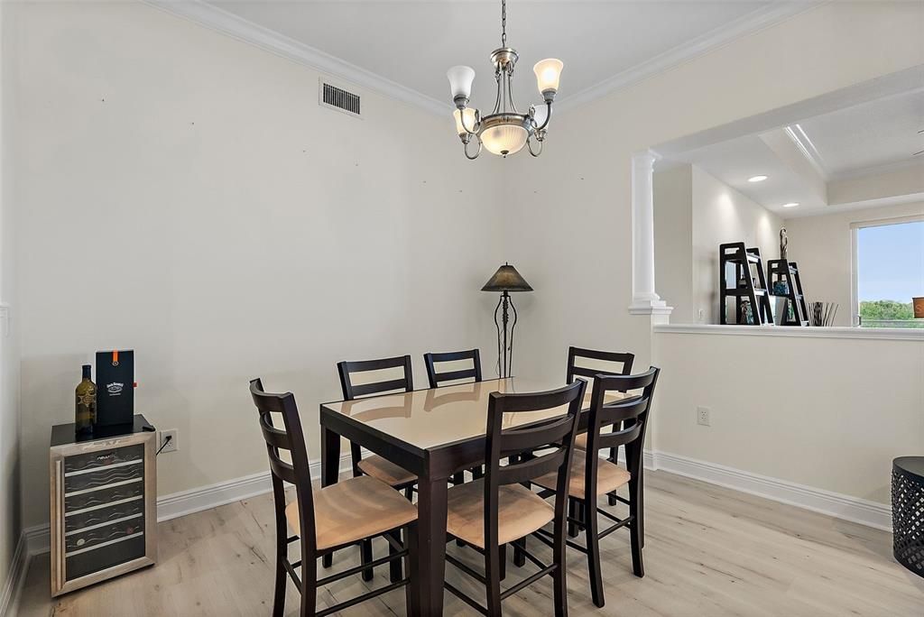 En Venta: $1,199,000 (3 camas, 3 baños, 2799 Pies cuadrados)