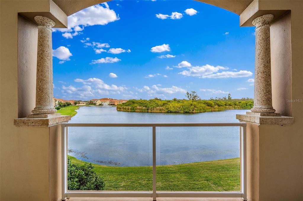 En Venta: $1,199,000 (3 camas, 3 baños, 2799 Pies cuadrados)