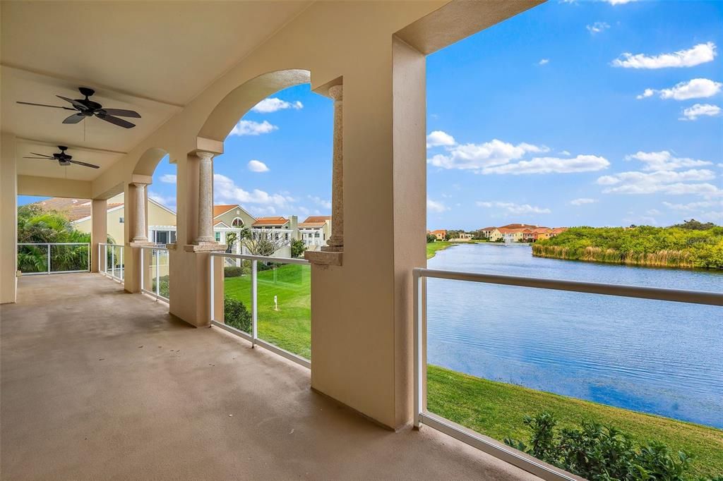 En Venta: $1,199,000 (3 camas, 3 baños, 2799 Pies cuadrados)