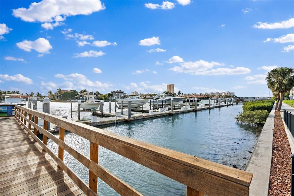 En Venta: $1,199,000 (3 camas, 3 baños, 2799 Pies cuadrados)