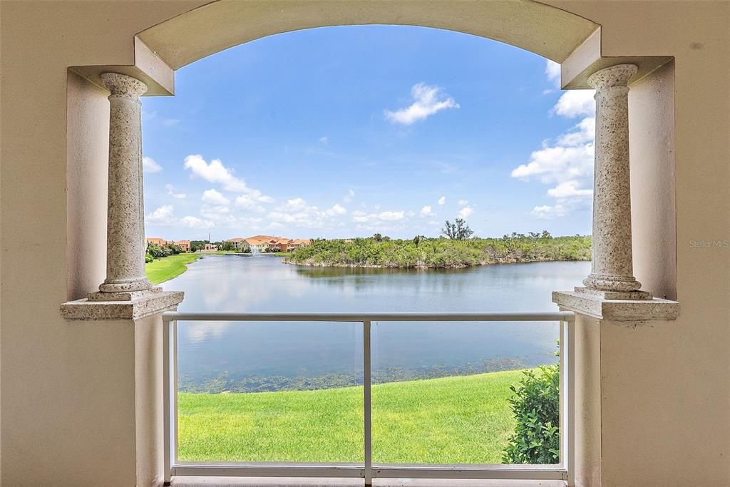 En Venta: $1,199,000 (3 camas, 3 baños, 2799 Pies cuadrados)