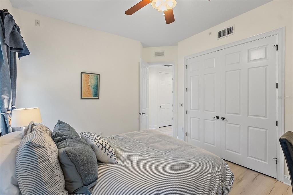 En Venta: $1,199,000 (3 camas, 3 baños, 2799 Pies cuadrados)