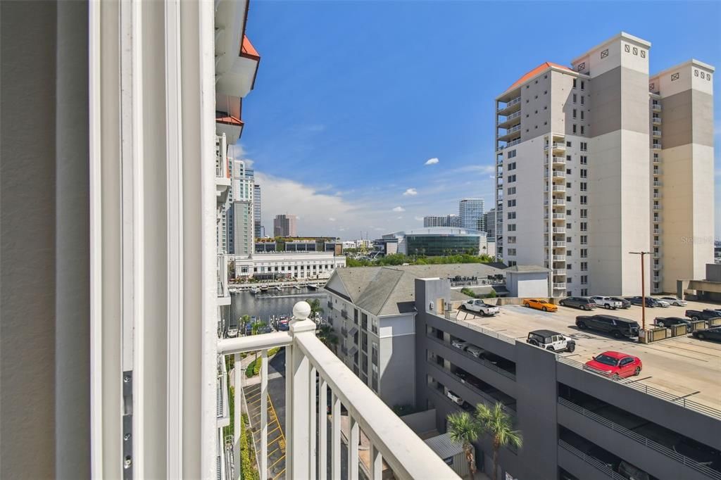 For Rent: $2,450 (2 beds, 2 baths, 1184 Square Feet)