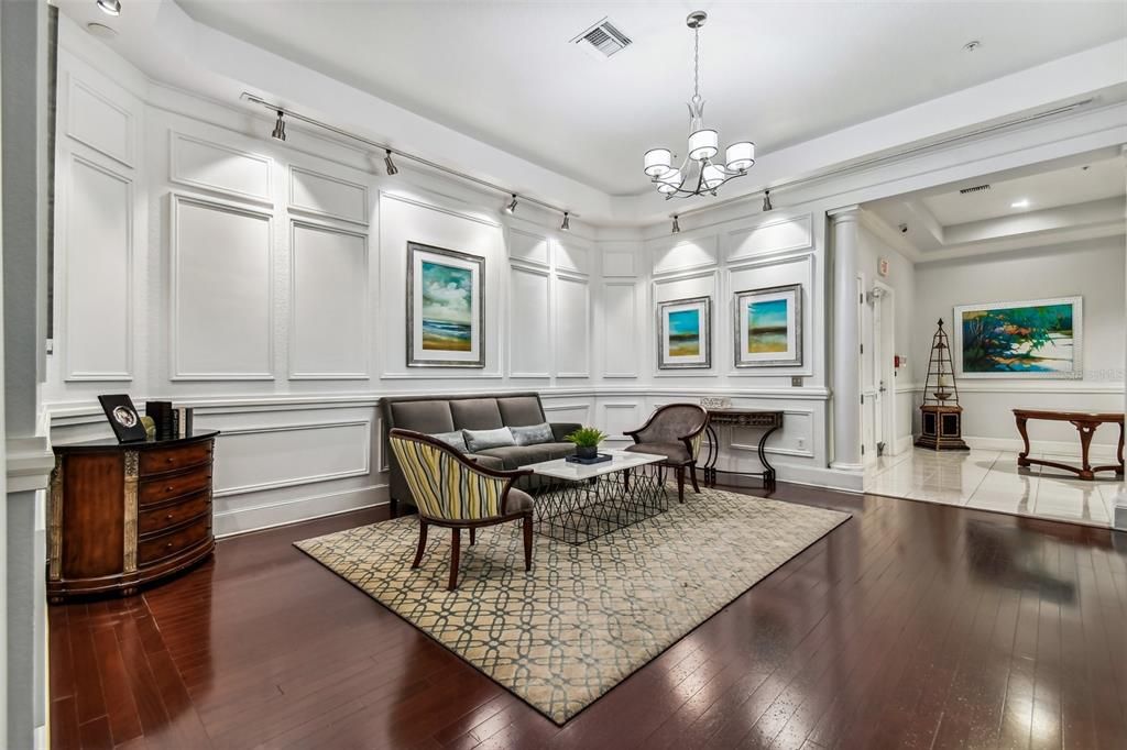 For Rent: $2,450 (2 beds, 2 baths, 1184 Square Feet)