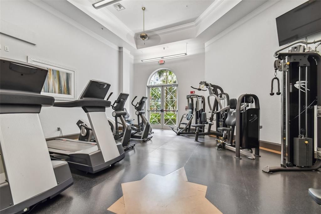 For Rent: $2,450 (2 beds, 2 baths, 1184 Square Feet)