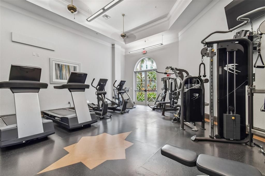 For Rent: $2,450 (2 beds, 2 baths, 1184 Square Feet)