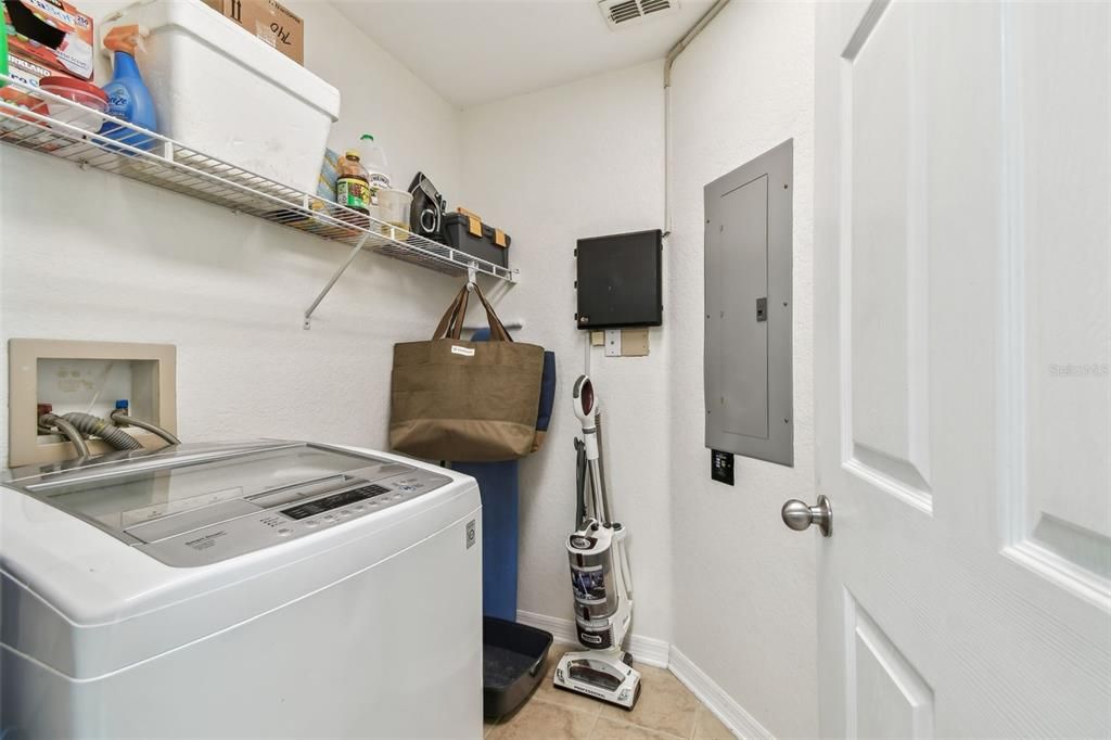 For Rent: $2,450 (2 beds, 2 baths, 1184 Square Feet)