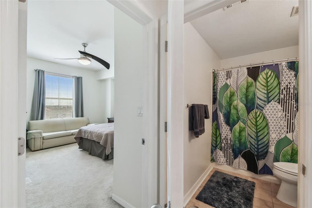 For Rent: $2,450 (2 beds, 2 baths, 1184 Square Feet)