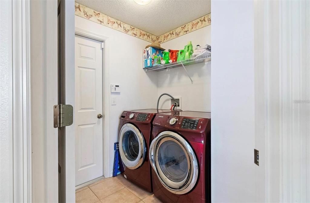 В аренду: $3,200 (3 спален, 2 ванн, 1832 Квадратных фут)