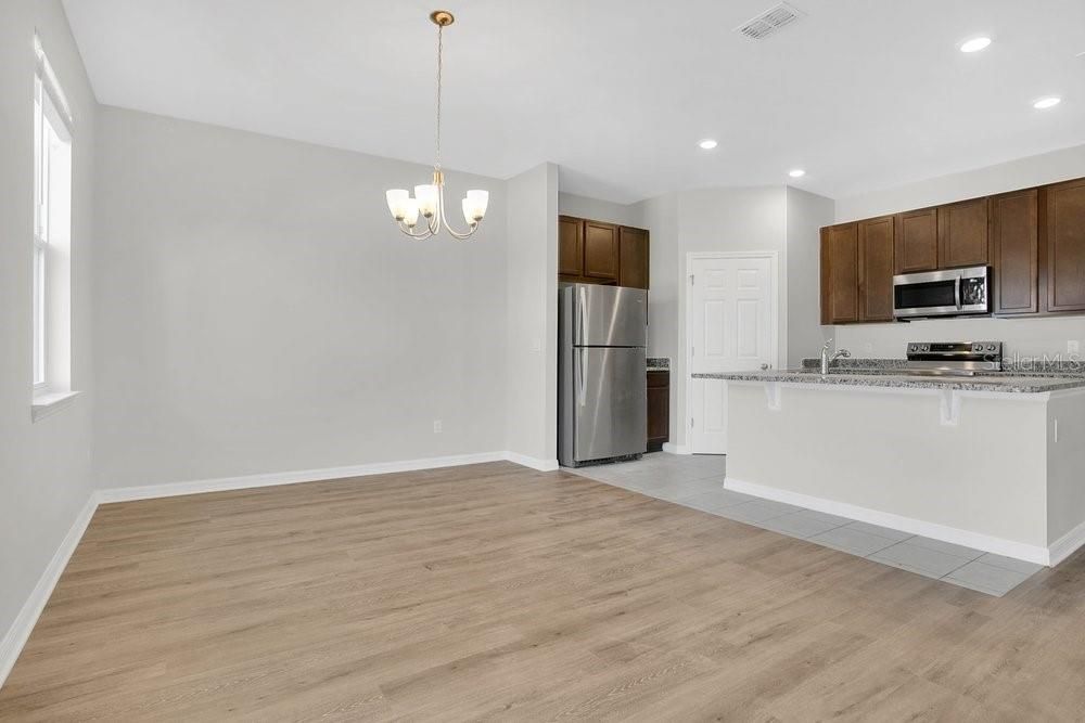 For Sale: $269,000 (3 beds, 2 baths, 1342 Square Feet)