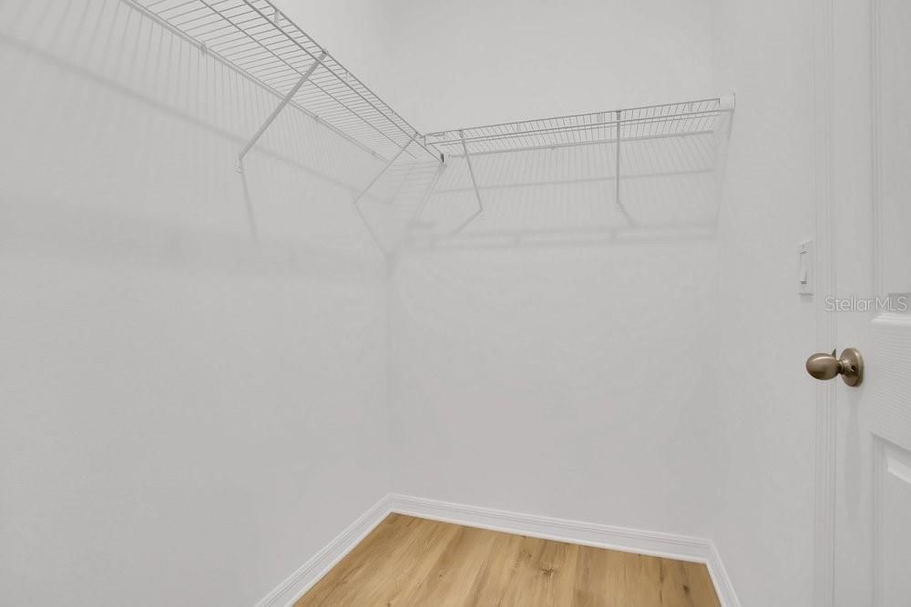 For Sale: $269,000 (3 beds, 2 baths, 1342 Square Feet)