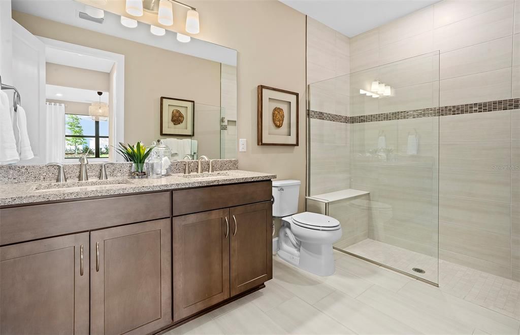 For Sale: $469,265 (2 beds, 2 baths, 1602 Square Feet)