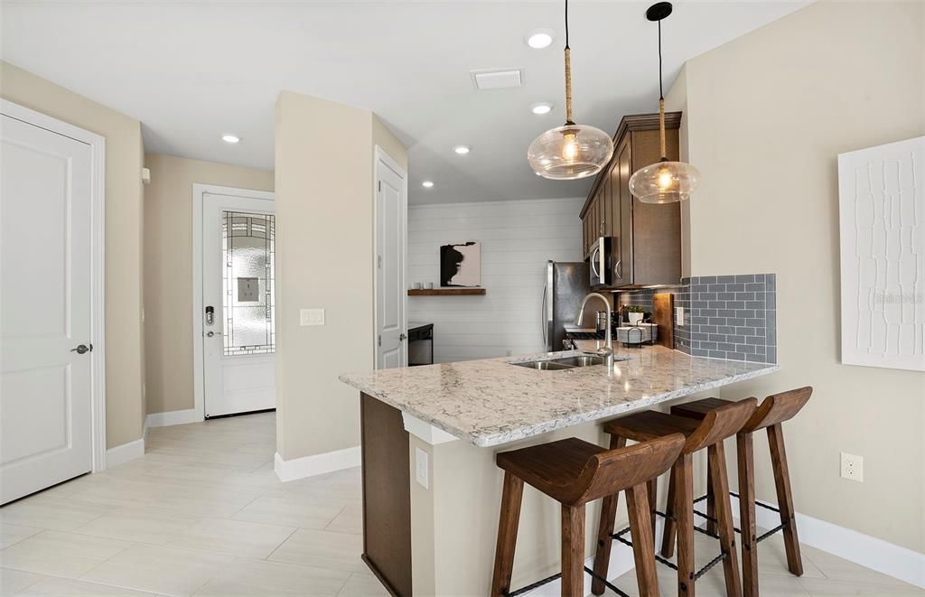 For Sale: $469,265 (2 beds, 2 baths, 1602 Square Feet)