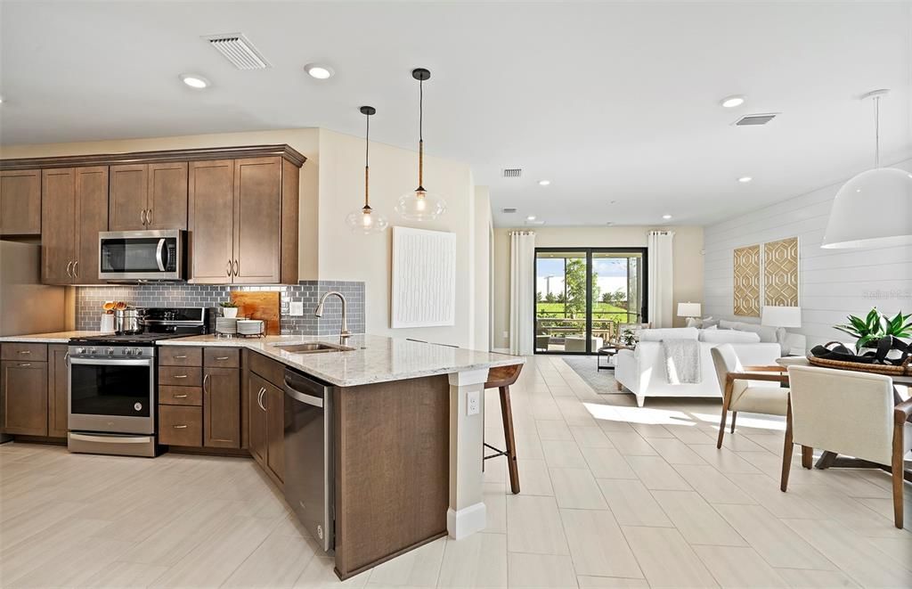 For Sale: $469,265 (2 beds, 2 baths, 1602 Square Feet)