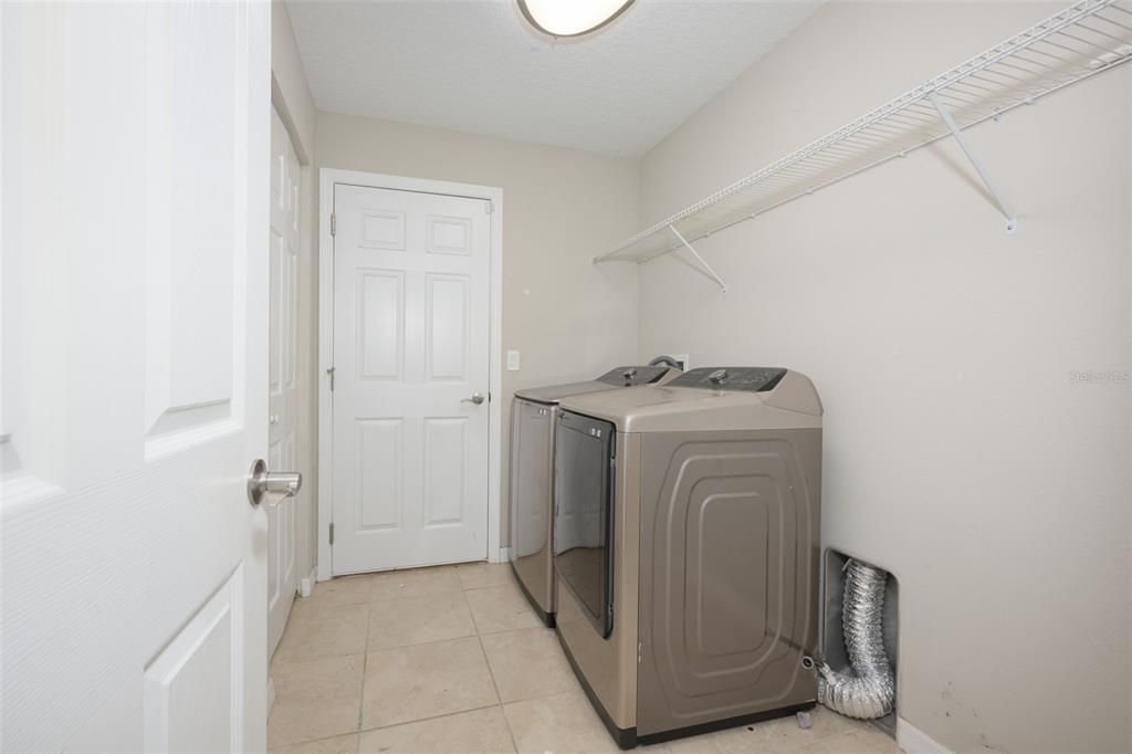 For Sale: $350,000 (4 beds, 2 baths, 2208 Square Feet)