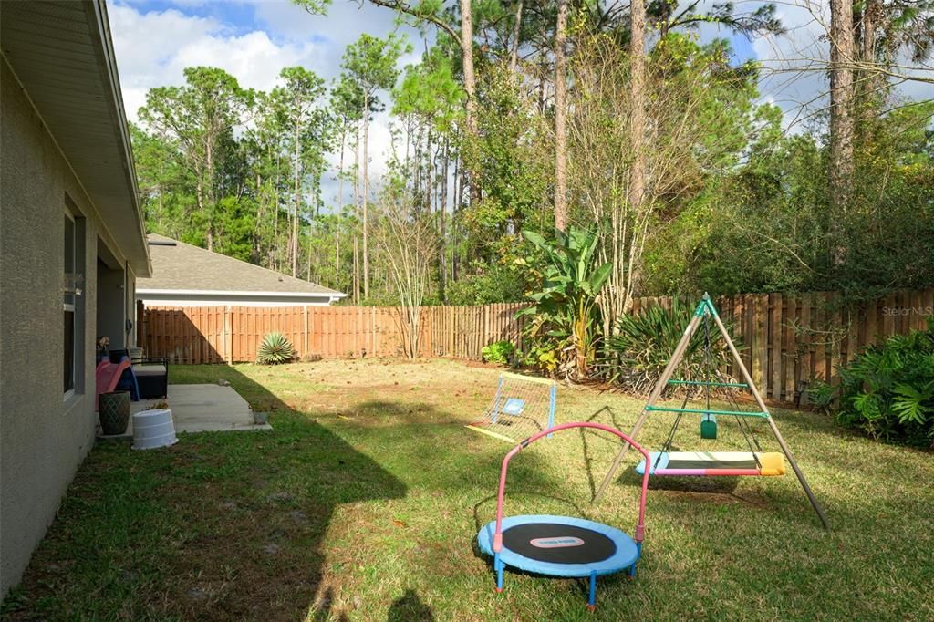 For Sale: $350,000 (4 beds, 2 baths, 2208 Square Feet)