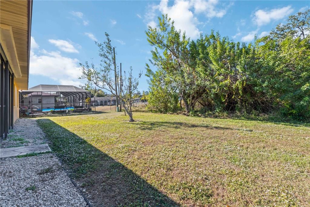 For Rent: $1,700 (3 beds, 2 baths, 1443 Square Feet)