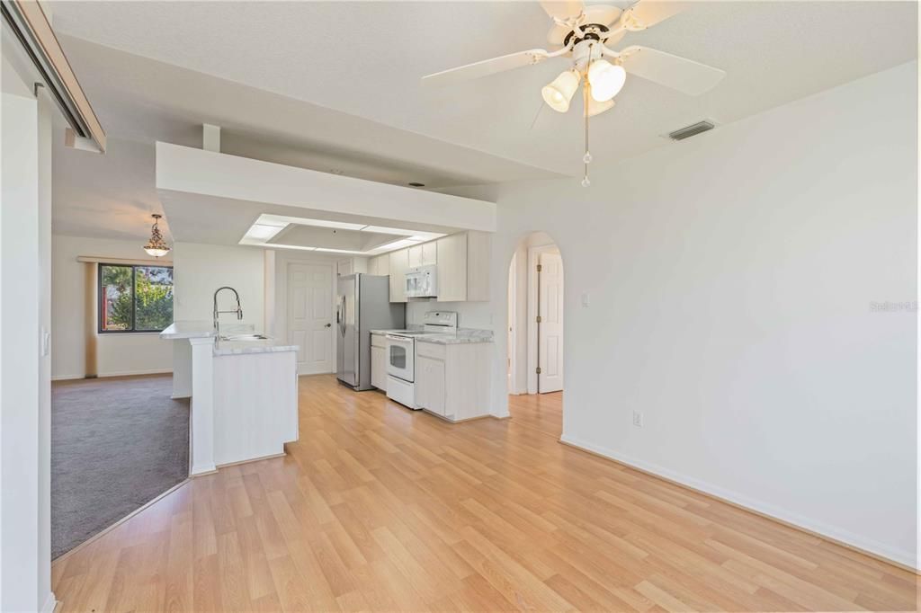 For Rent: $1,700 (3 beds, 2 baths, 1443 Square Feet)