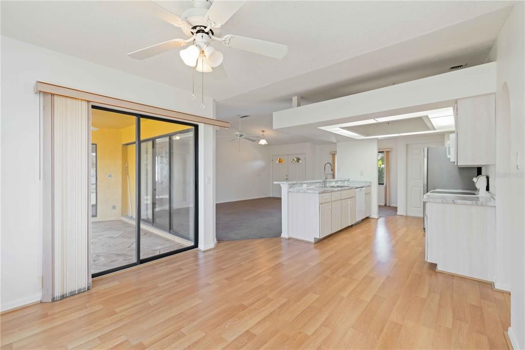 For Rent: $1,700 (3 beds, 2 baths, 1443 Square Feet)