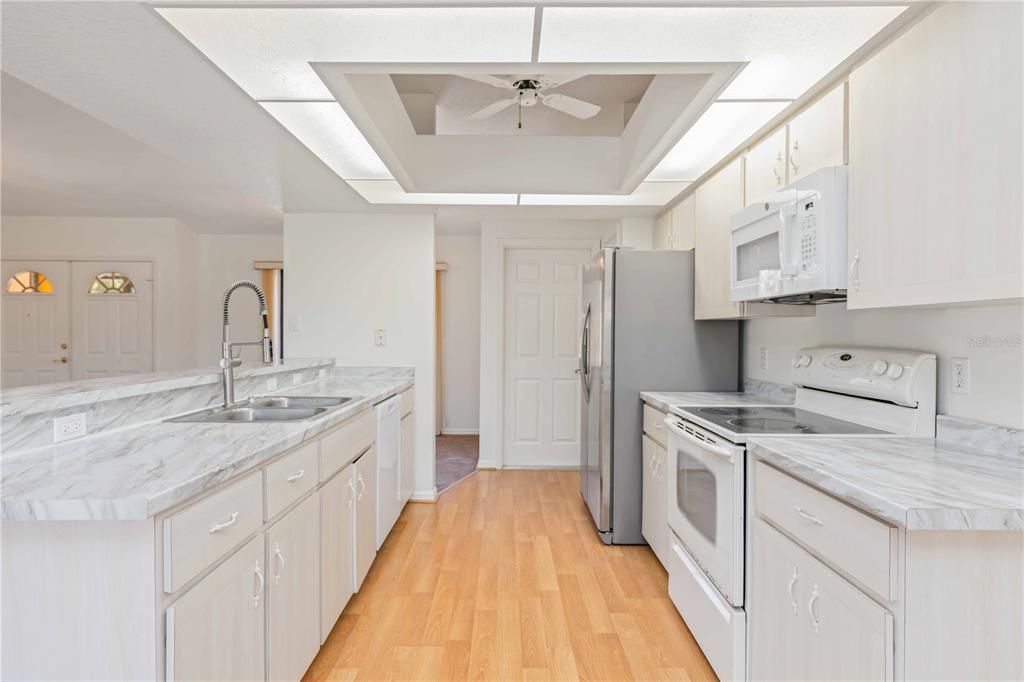 For Rent: $1,700 (3 beds, 2 baths, 1443 Square Feet)