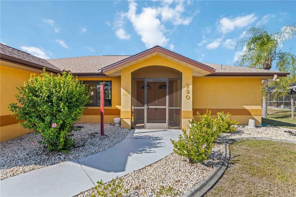 For Rent: $1,700 (3 beds, 2 baths, 1443 Square Feet)