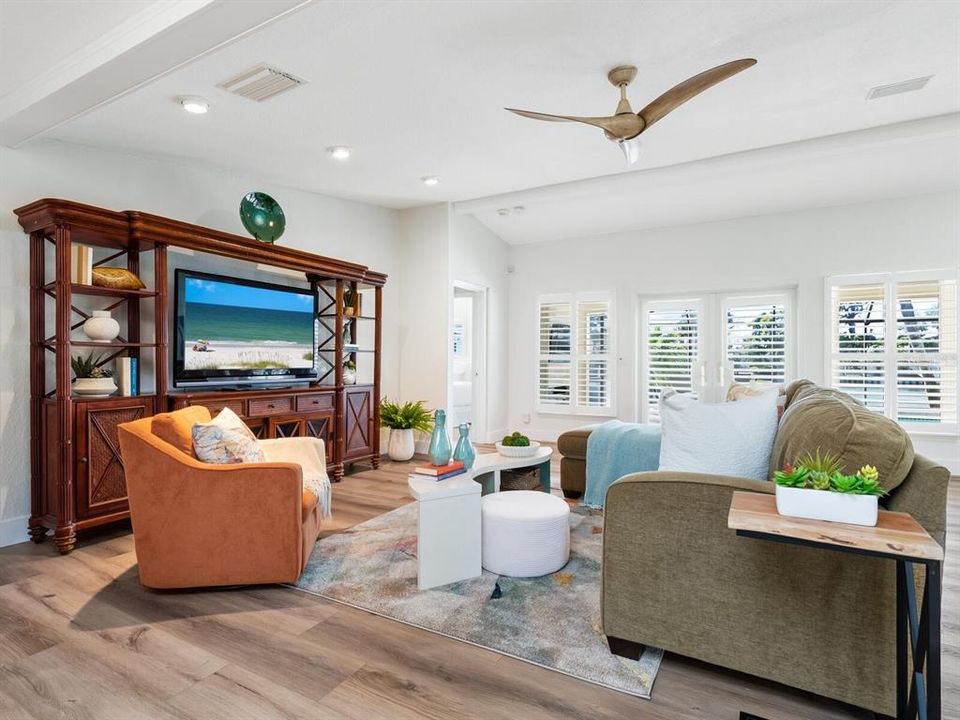 На продажу: $1,795,000 (3 спален, 3 ванн, 2477 Квадратных фут)