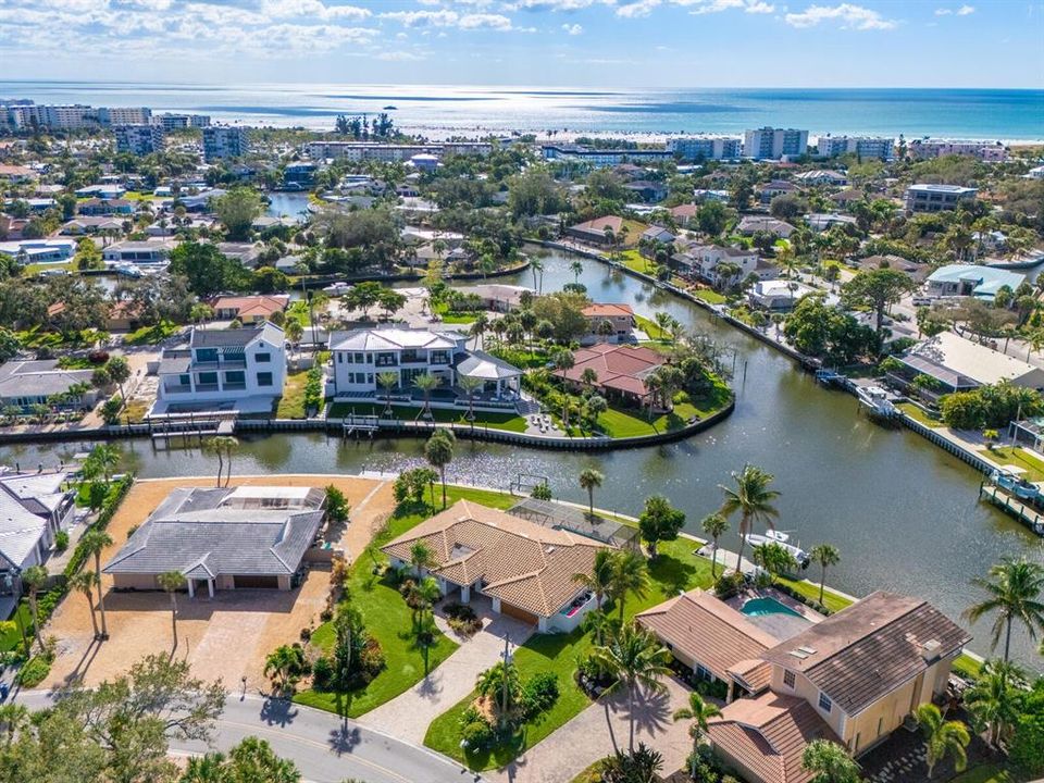 На продажу: $1,795,000 (3 спален, 3 ванн, 2477 Квадратных фут)