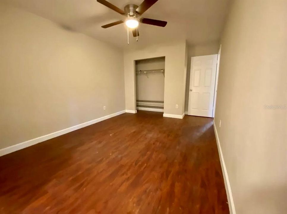 For Sale: $170,000 (3 beds, 2 baths, 958 Square Feet)