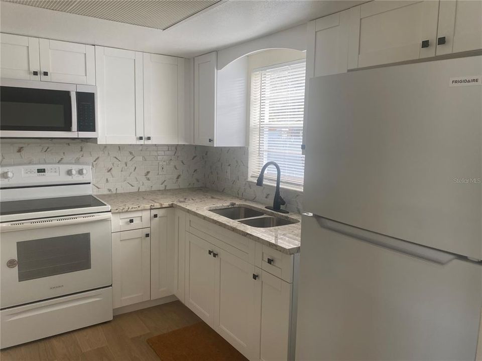 En Venta: $450,000 (3 camas, 2 baños, 1202 Pies cuadrados)