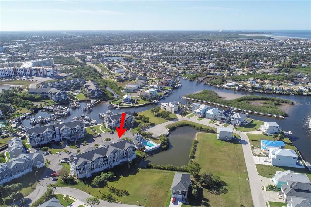 For Sale: $190,000 (1 beds, 1 baths, 680 Square Feet)