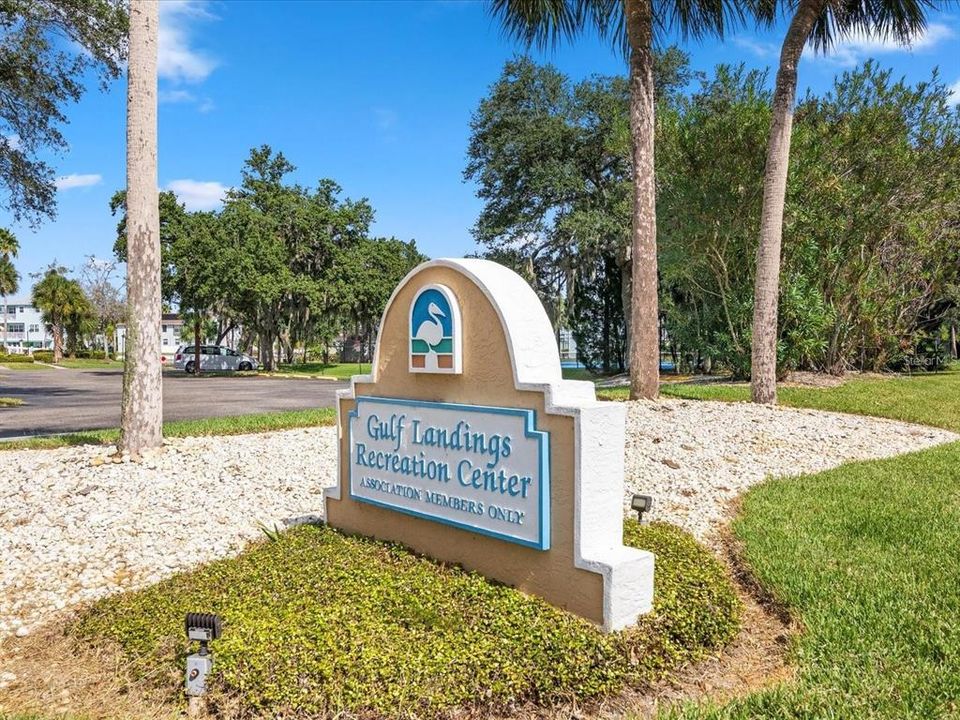 For Sale: $190,000 (1 beds, 1 baths, 680 Square Feet)