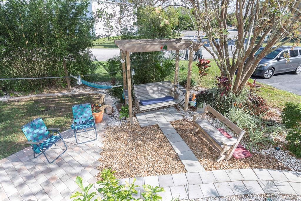 For Sale: $190,000 (1 beds, 1 baths, 680 Square Feet)