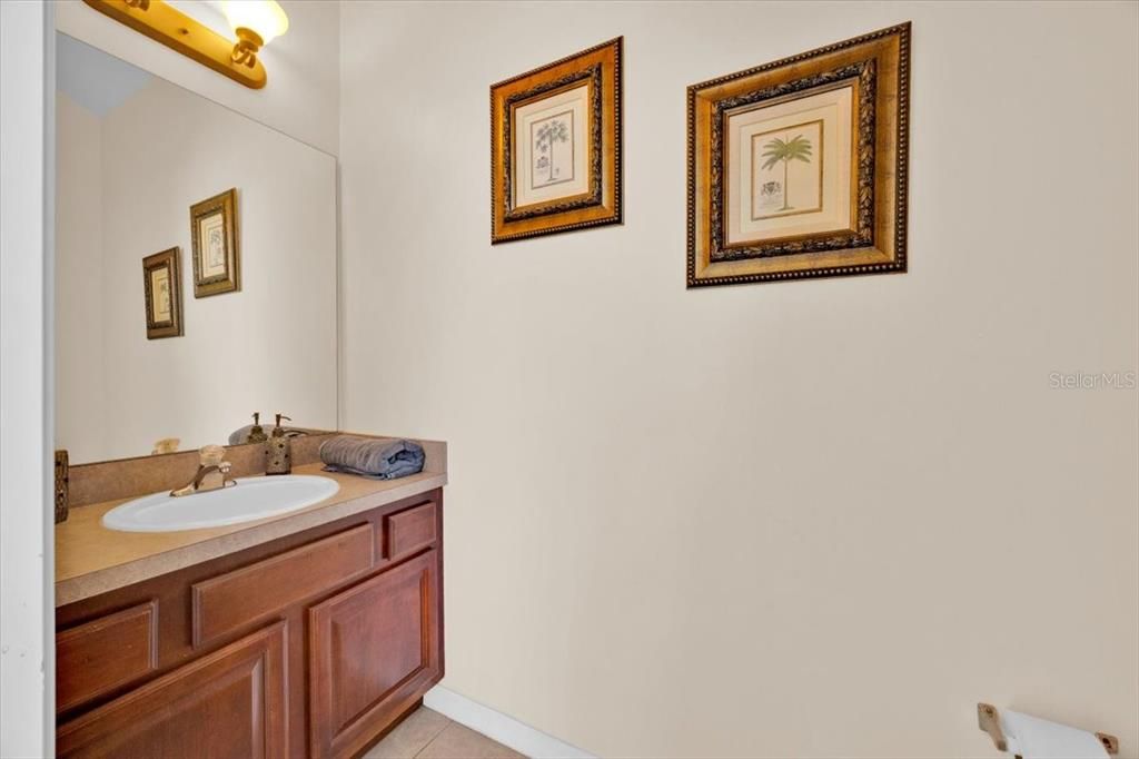 待售: $595,000 (7 贝兹, 6 浴室, 2884 平方英尺)