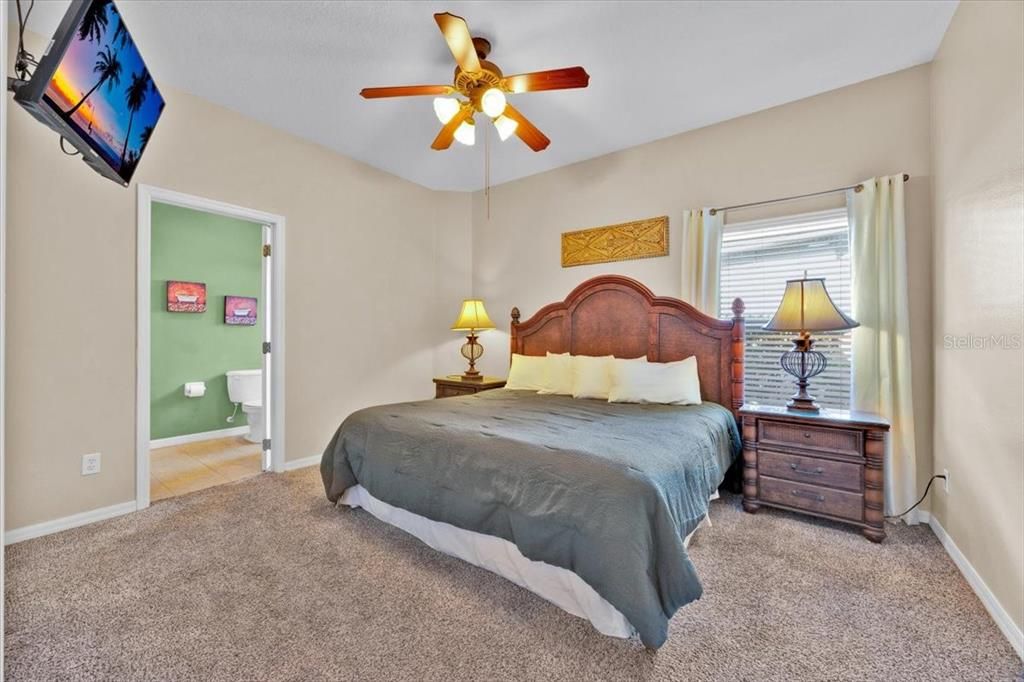 待售: $595,000 (7 贝兹, 6 浴室, 2884 平方英尺)