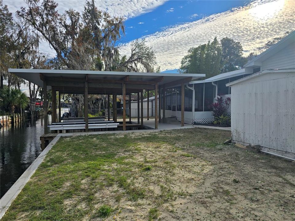 For Sale: $449,000 (3 beds, 2 baths, 1042 Square Feet)