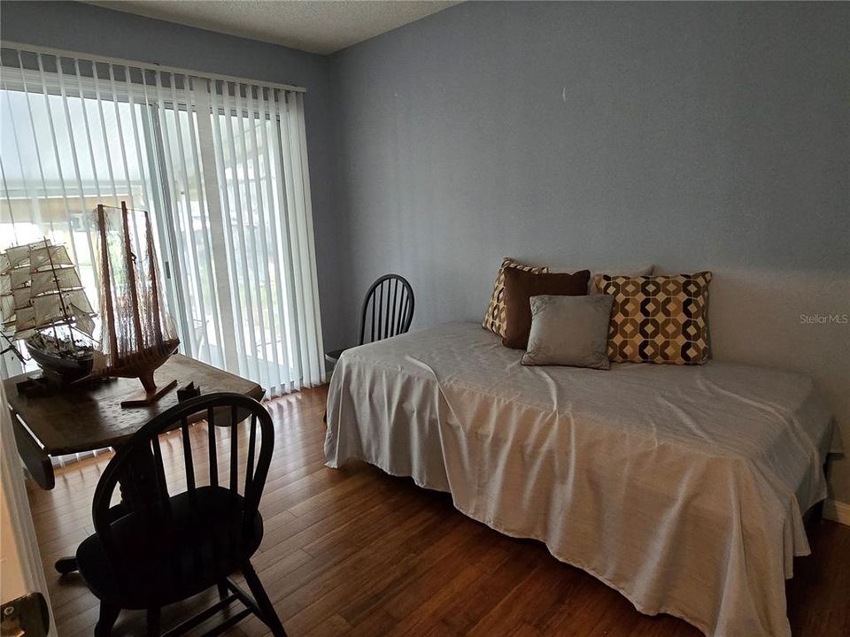 For Sale: $449,000 (3 beds, 2 baths, 1042 Square Feet)