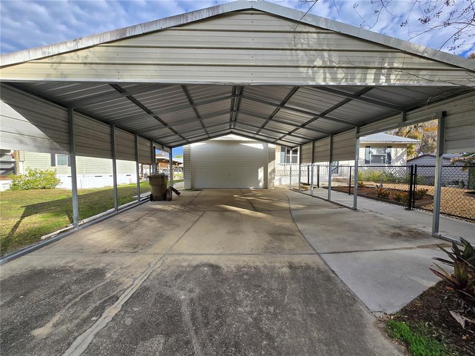 For Sale: $449,000 (3 beds, 2 baths, 1042 Square Feet)